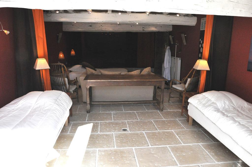 Chambre D'Hotes La NoueSaint-Pierre-la-Palud エクステリア 写真